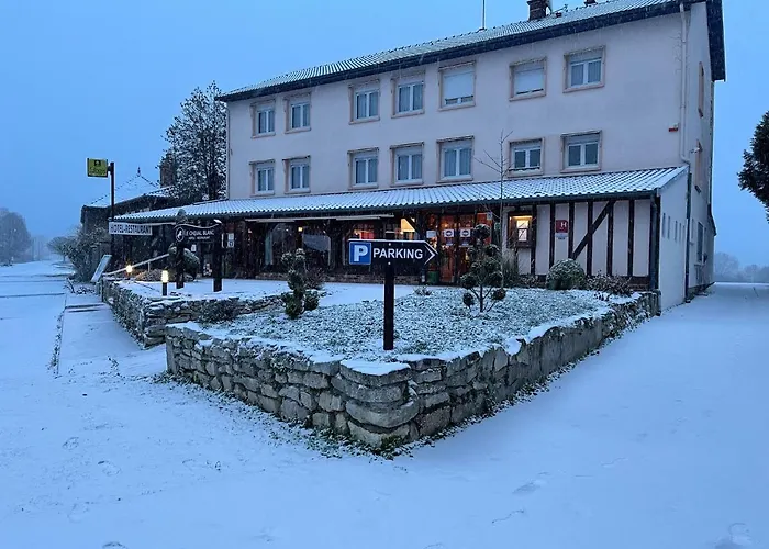 Le Cheval Blanc - Logis Hotel