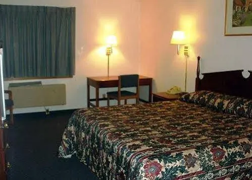 Baymont By Wyndham Beloit