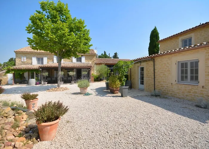 B&B Le Mas Julien piscine chauffée adult only