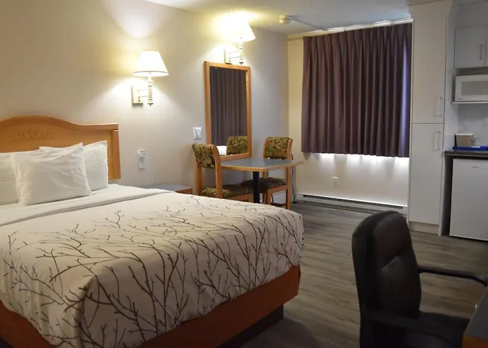 Canadas Best Value Inn & Suites-Castlegar