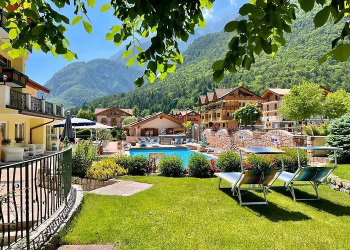 Alledolomiti Boutique Lake Hotel - Adults Friendly Molveno