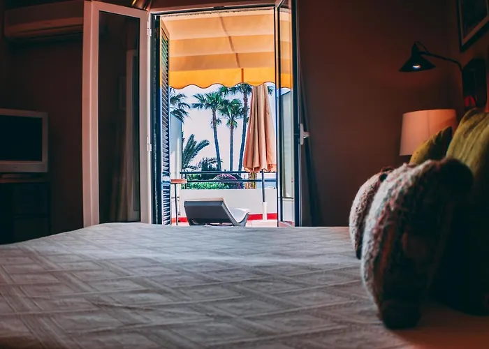 Hotel Carabeo