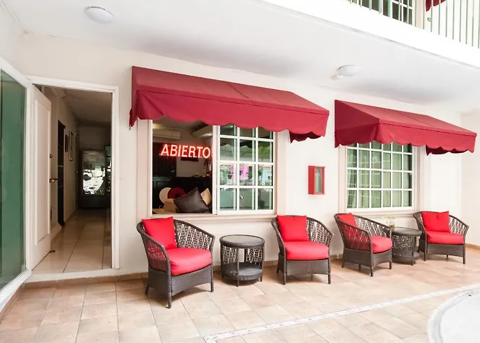 Boca Inn Hotel & Suites