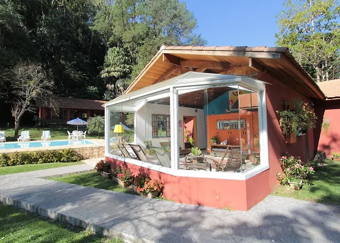 Pequena Suecia Hotel Penedo 