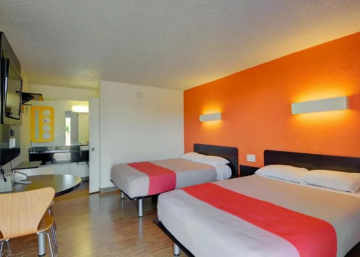 Economy Hotel Plus