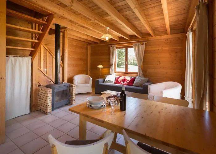 Hotel Le Bois de Faral à Le Bastit