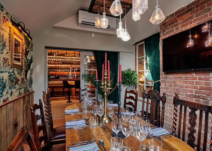 Hare And Hounds - Newbury Hotel