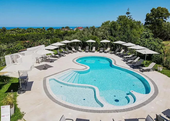 Europa Rooms And Restaurant
