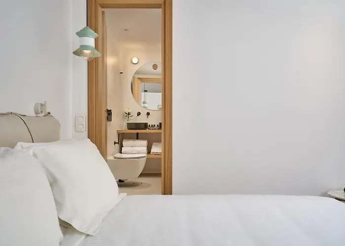 Adorno Beach Hotel And Suites
