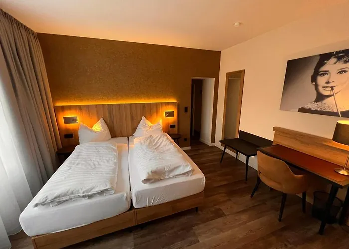 Hotel-Restaurant Amadeus Altwarmbuchen