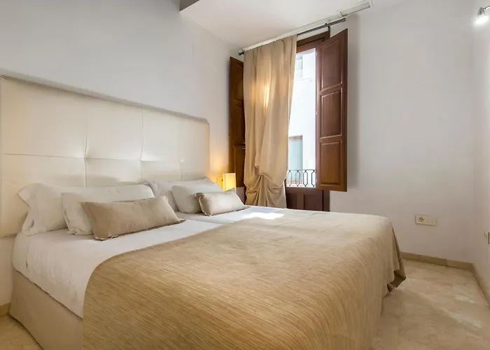 Tuguest Elvira Suites