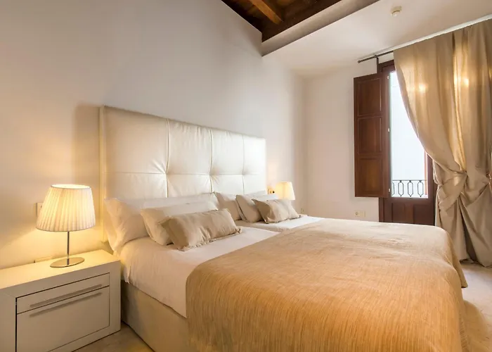 Tuguest Elvira Suites