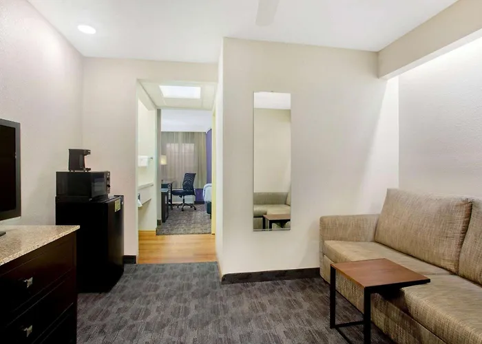 La Quinta By Wyndham Springfield South