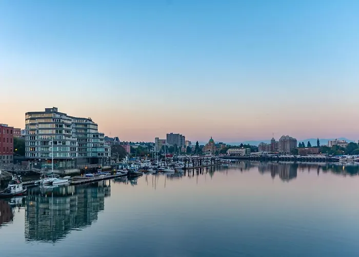 Victoria Regent Waterfront Hotel & Suites