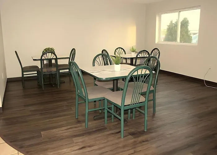 Amerivu Inn And Suites