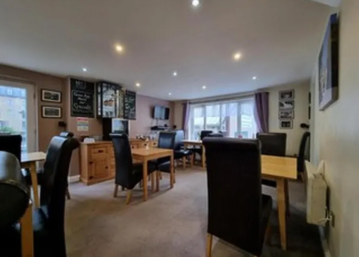 Town House B & B