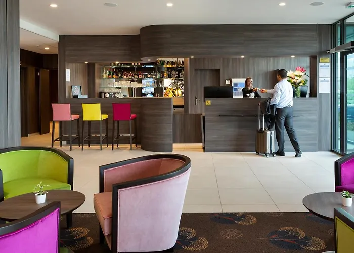 Hôtel Roi Soleil Prestige Plaisir