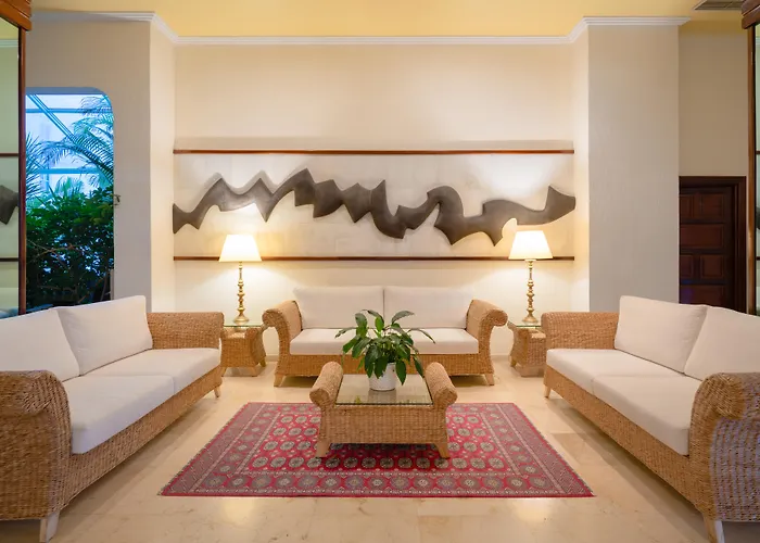 Vik Hotel San Antonio