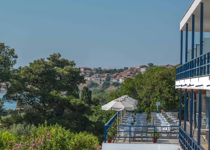Delfinia Hotel & Bungalows