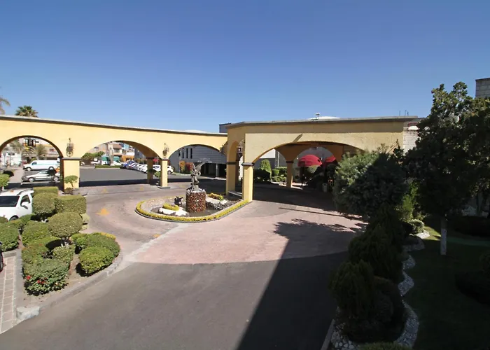 Holiday Inn Queretaro Centro Historico, an IHG Hotel