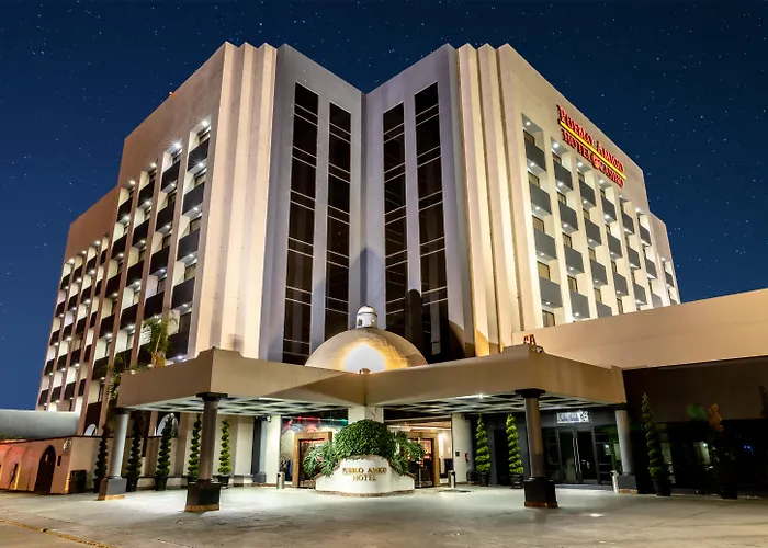 Pueblo Amigo Hotel Plaza Y Casino