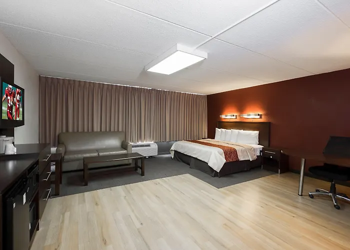 Red Roof Inn Plus+ Boston - Woburn/ Burlington