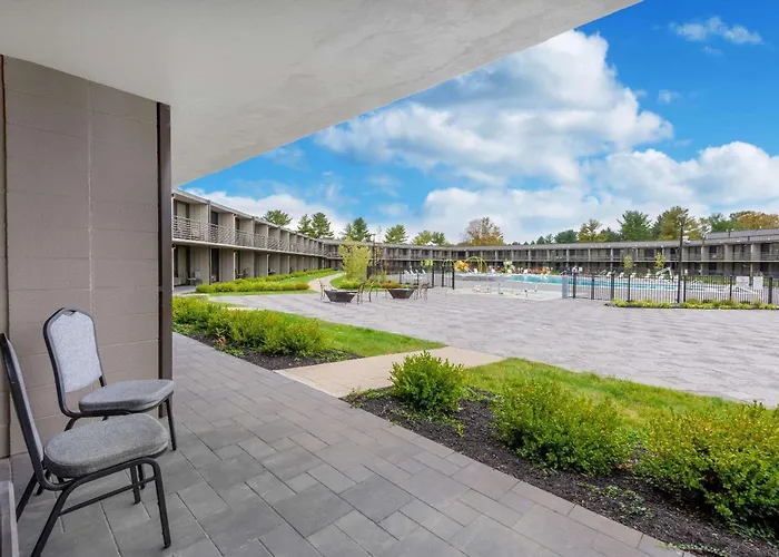 Wyndham Lancaster Resort And Convention Center