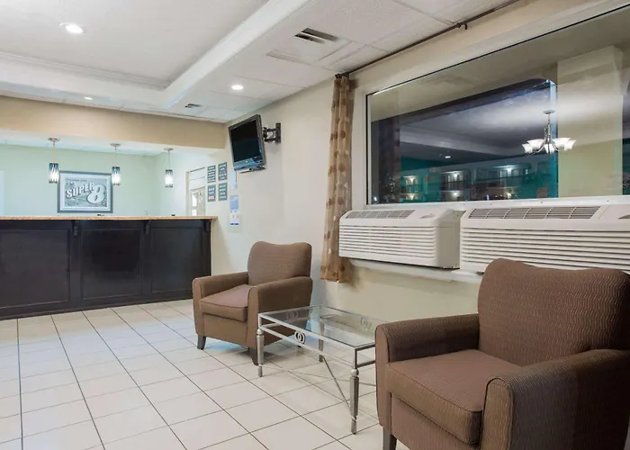 Super 8 By Wyndham Augusta