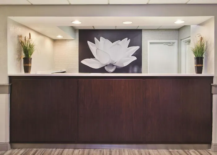 La Quinta Inn & Suites By Wyndham Charleston Riverview