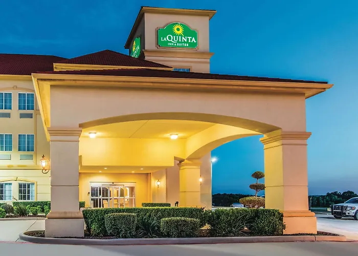 La Quinta By Wyndham Bridgeport