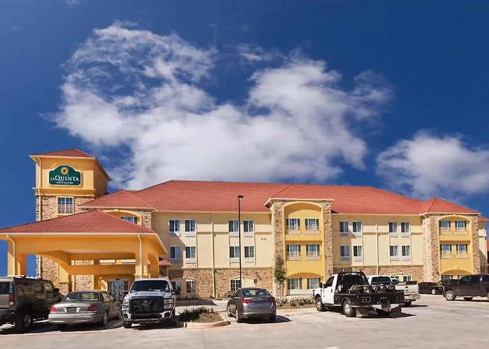 La Quinta By Wyndham Floresville