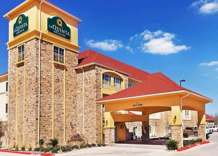 La Quinta By Wyndham Floresville