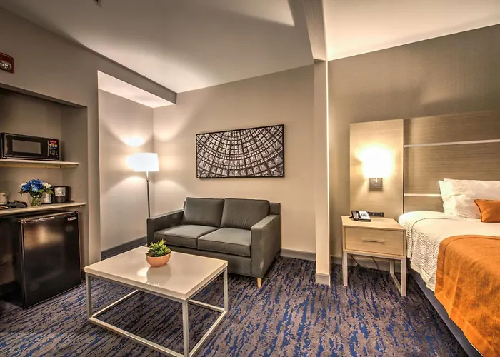 Best Western Plus Media Center Inn & Suites