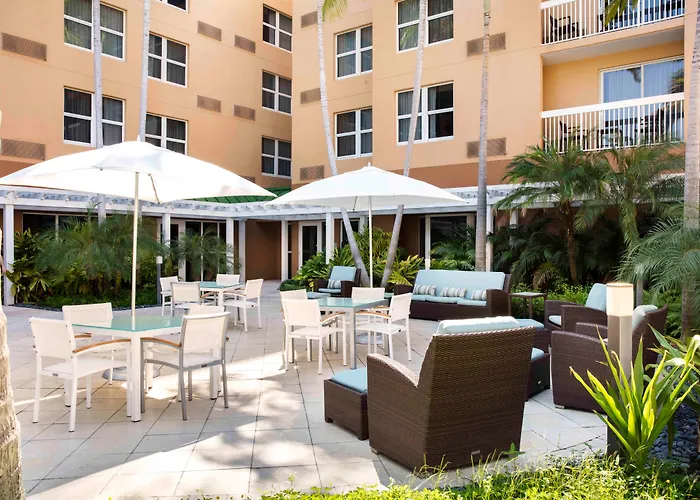 Courtyard By Marriott Miami Aventura Mall