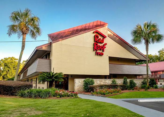 Red Roof Inn - University