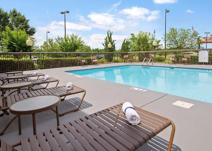 Surestay Plus Hotel By Best Western Roanoke Rapids I-95