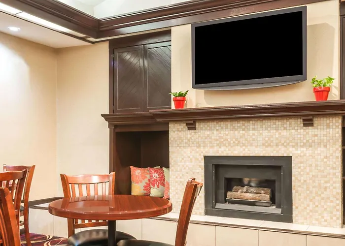 Hawthorn Extended Stay By Wyndham Dayton