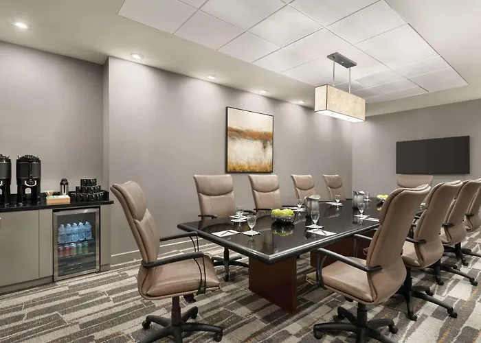 Embassy Suites By Hilton Cleveland Rockside