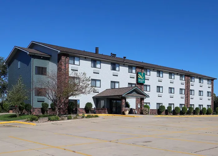 Quality Inn & Suites I-55 And I-74