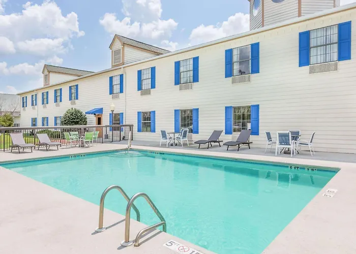 Days Inn By Wyndham Shallotte