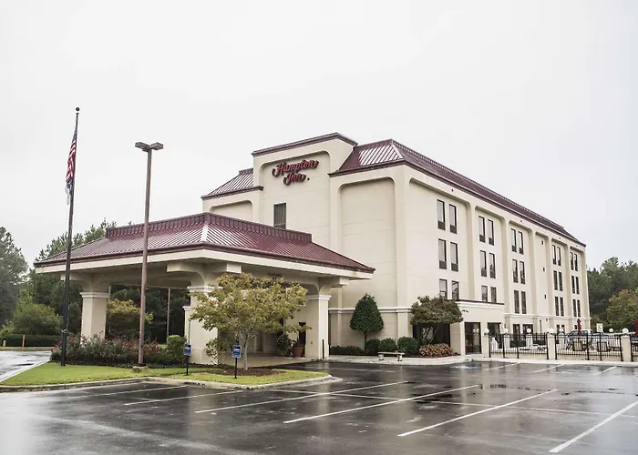 Selma Dog Friendly Hotels