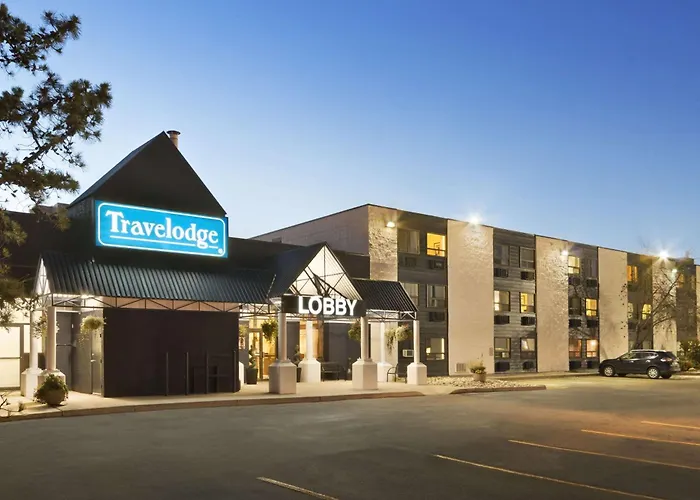Travelodge By Wyndham Edmonton South