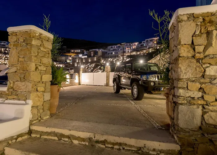 Cova Mykonos Suites