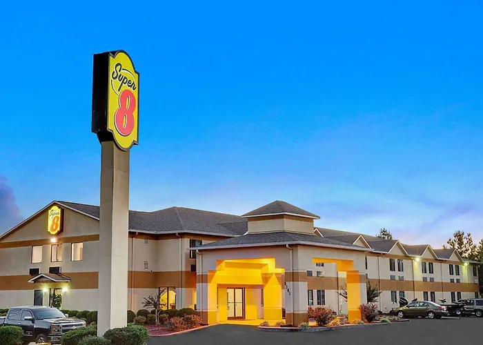 Super 8 By Wyndham Hernando
