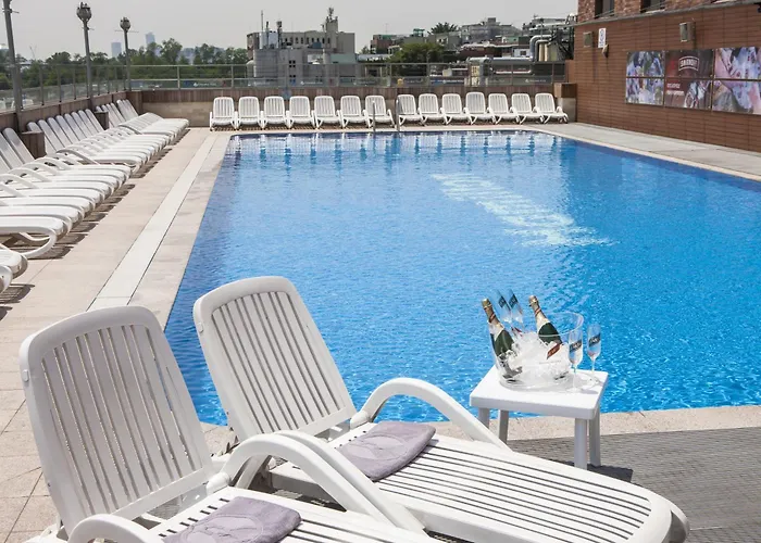 Hamilton Hotel