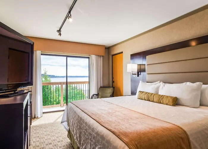 Best Western Plus Beach