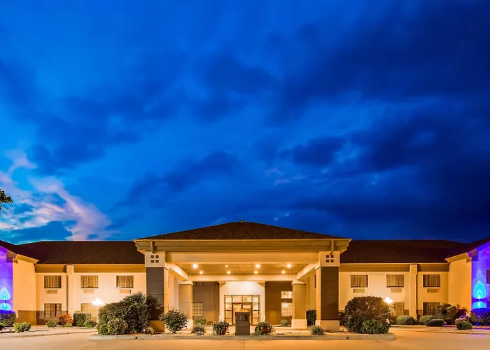 Best Western Locust Grove Inn & Suites