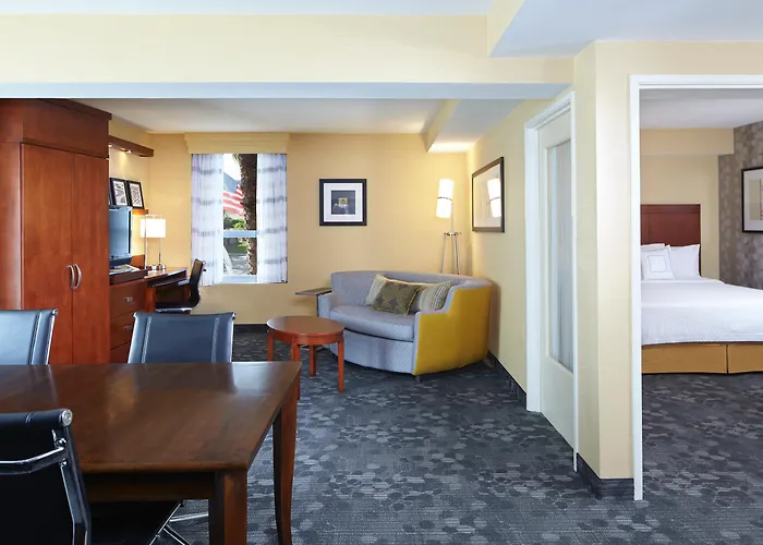 Courtyard By Marriott Mission Valley/ Circle
