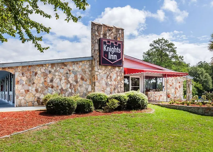 Knights Inn - Columbia