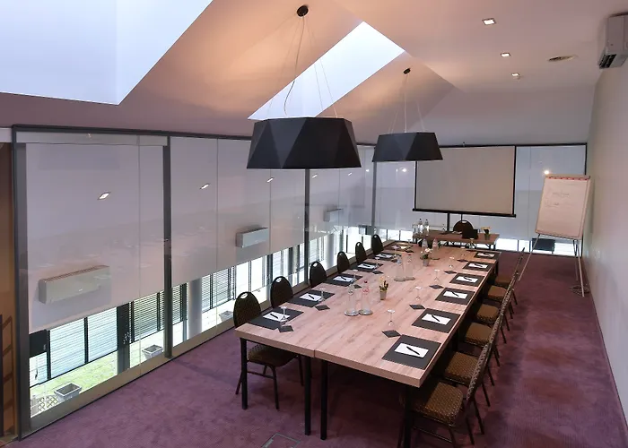 Hotel Charleroi Airport - Van Der Valk